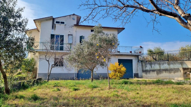 Casa indipendente in vendita a Venticano (AV)