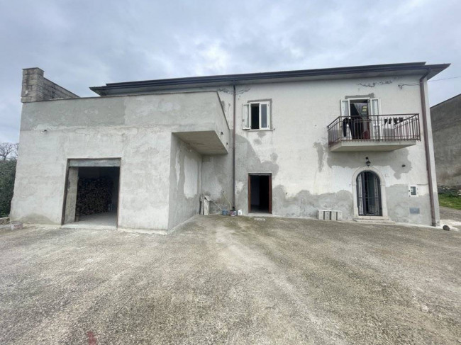 Casa indipendente in vendita a Montemiletto (AV)