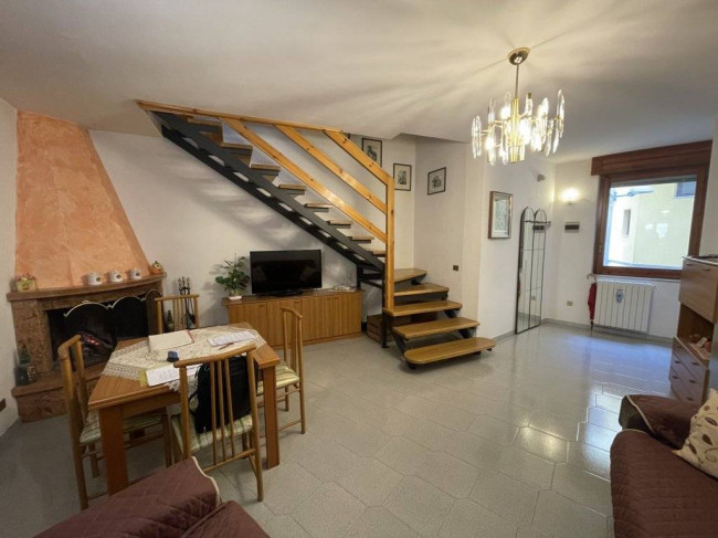 Casa semi-indipendente in vendita a Montella (AV)