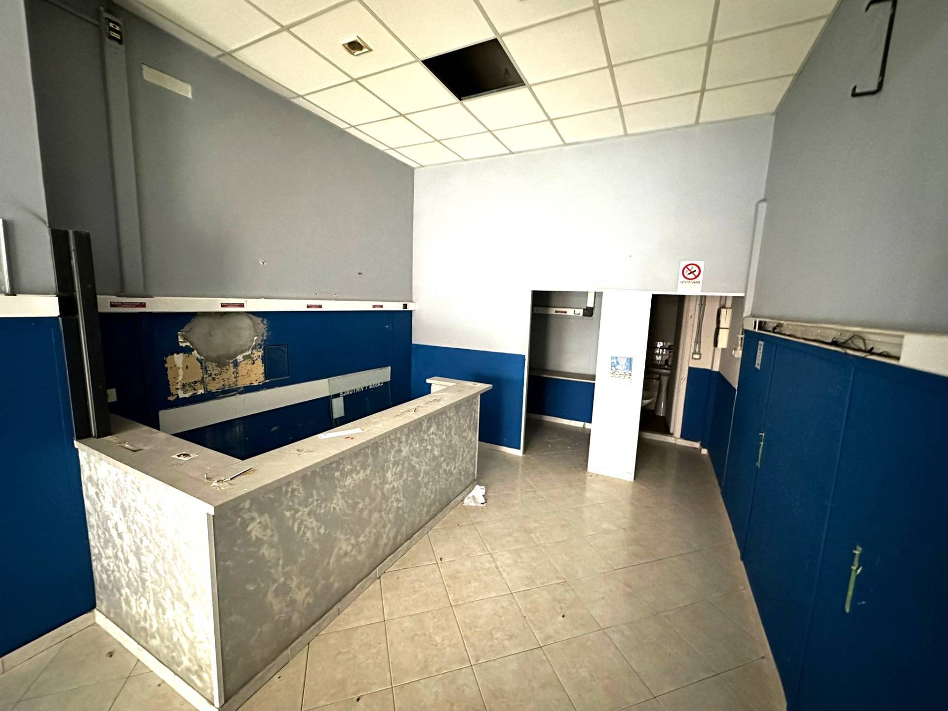Fondo commerciale in vendita a Maddaloni (CE)