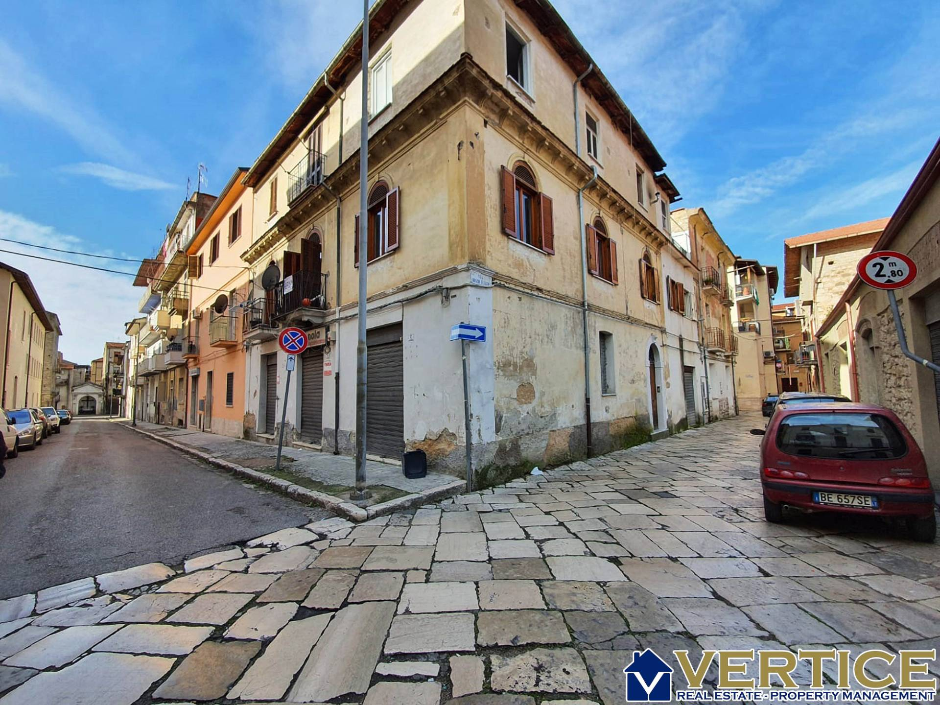 Appartamento FONDI vendita  Centro storico  VERTICE Real Estate & Property Management