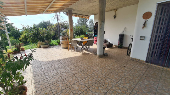 Casa semi-indipendente in vendita a Mosciano Sant'angelo (TE)