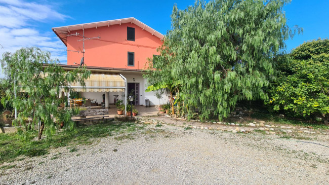 Casa semi-indipendente in vendita a Mosciano Sant'angelo (TE)