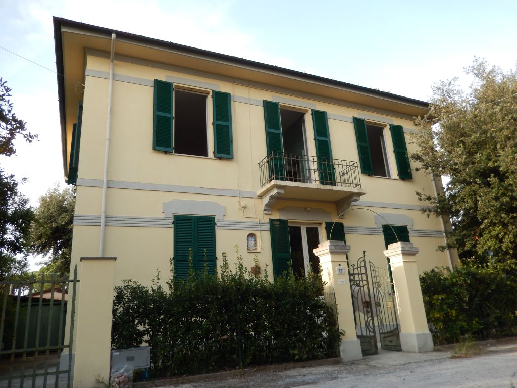  pietrasanta vendita quart:  immobiliare-mare-e-colline-srl