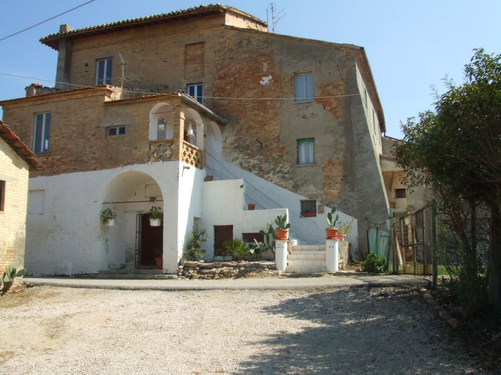 Rustico - Cascina CASTORANO vendita    Immobiliare Mare e Colline srl