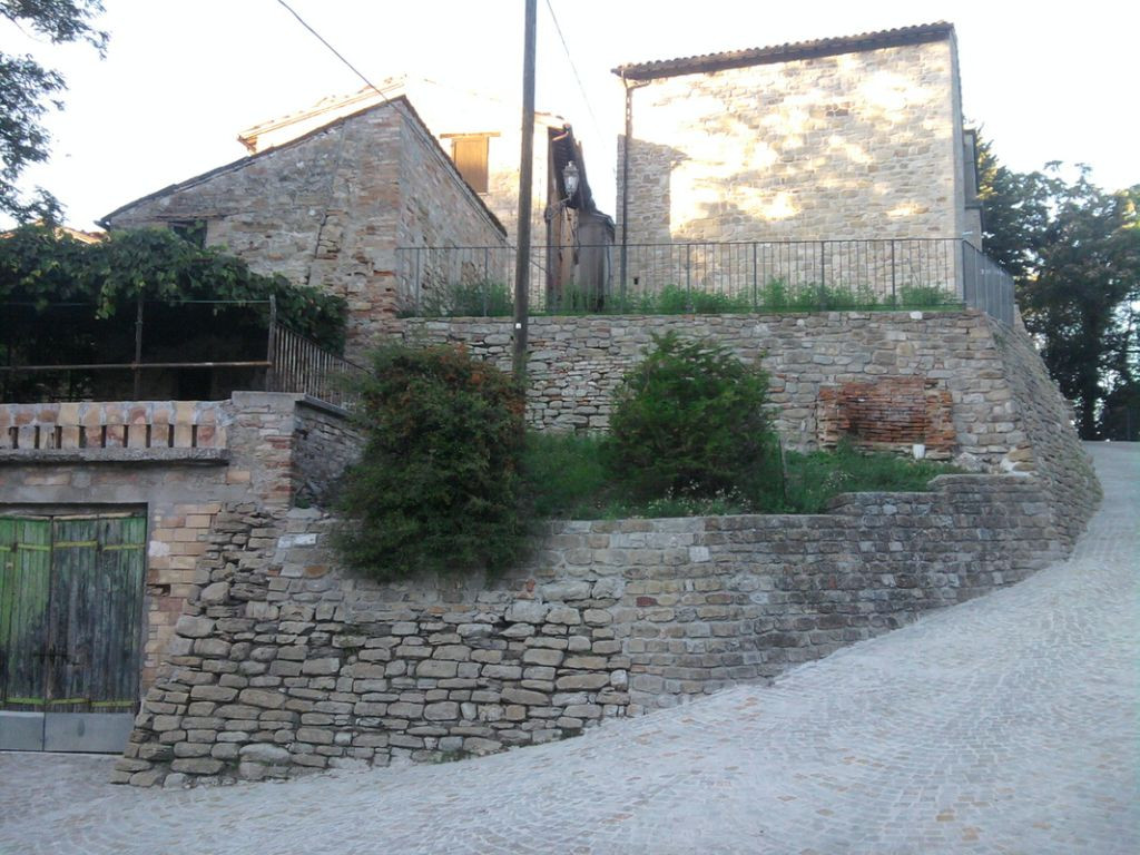 Rustico - Cascina ROTELLA vendita  Poggio Canoso  Immobiliare Mare e Colline srl