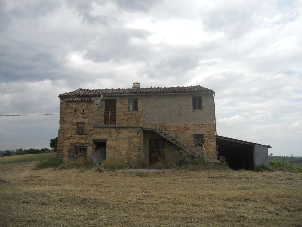  ortezzano vendita quart:  immobiliare mare e colline srl