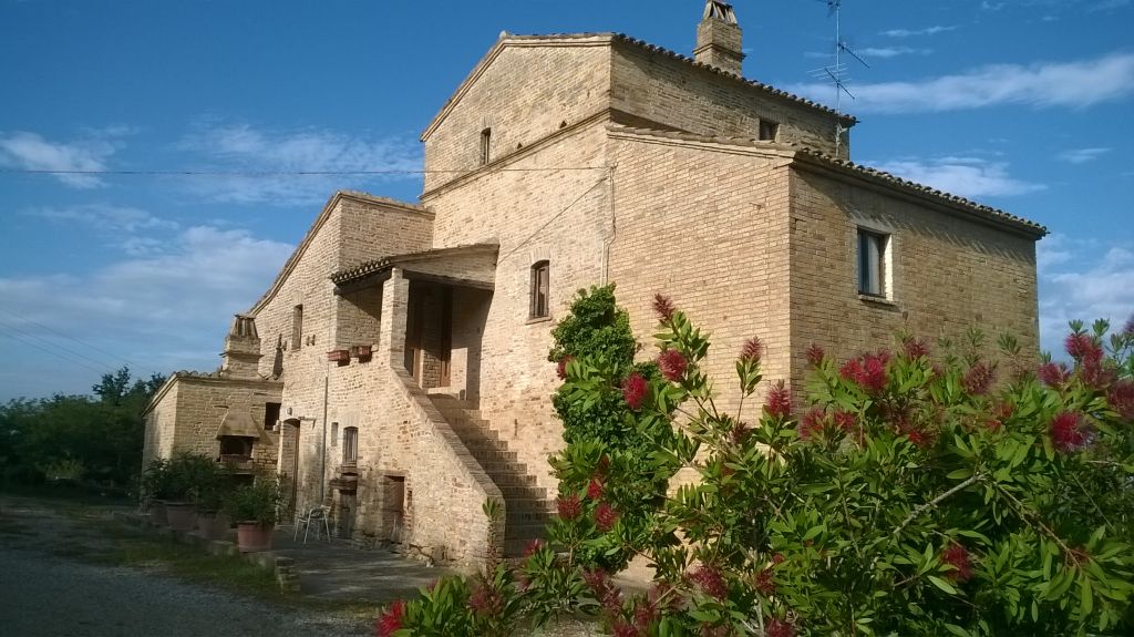 Rustico - Cascina ACQUAVIVA PICENA vendita    Immobiliare Mare e Colline srl