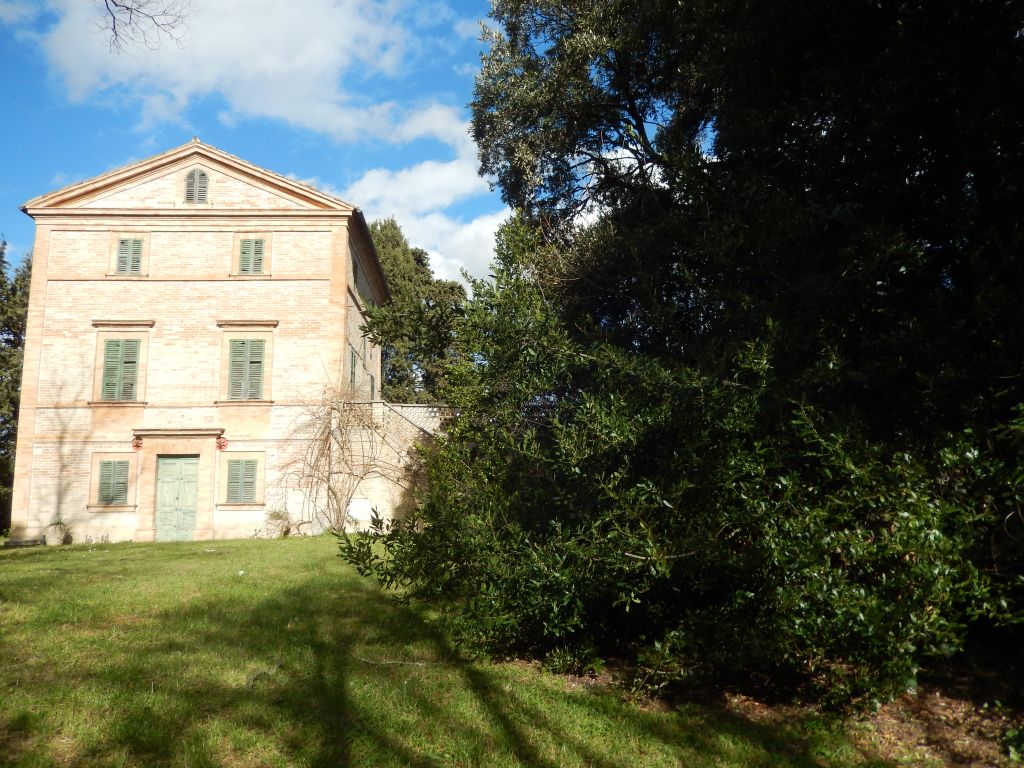 Villa PETRITOLI vendita    Immobiliare Mare e Colline srl