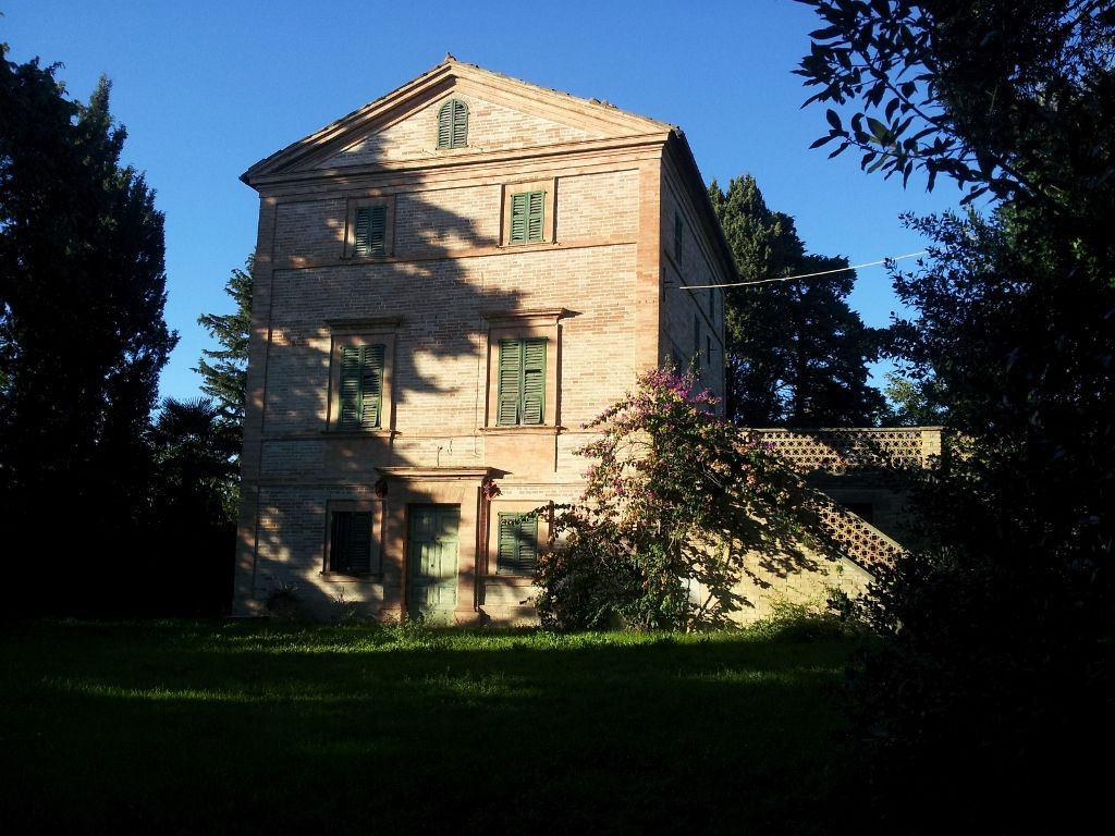 Villa PETRITOLI vendita    Immobiliare Mare e Colline srl