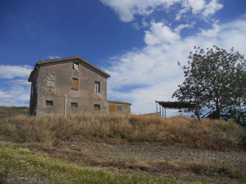 Rustico - Cascina CARASSAI vendita    Immobiliare Mare e Colline srl