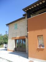Rustici e Casali in vendita a Offida