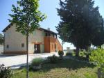 Rustici e Casali in vendita a Offida