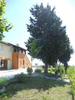 Rustici e Casali in vendita a Offida