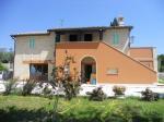 Rustici e Casali in vendita a Offida