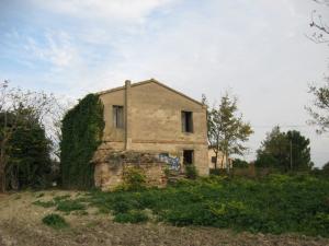 Rustici e Casali in vendita a Camerano