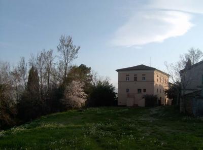 Ville di Prestigio in vendita a Cossignano