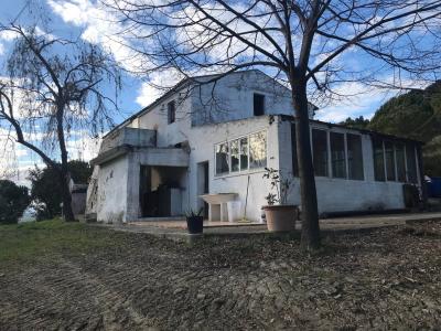 Rustici e Casali in vendita a Monteprandone
