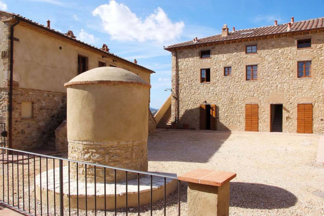 Appartamento in vendita a Montecatini Val di Cecina