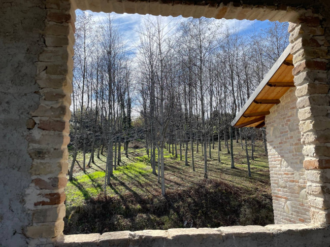 Rustici e Casali in vendita a Castignano