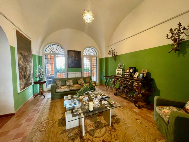 Ville di Prestigio in vendita a Offida