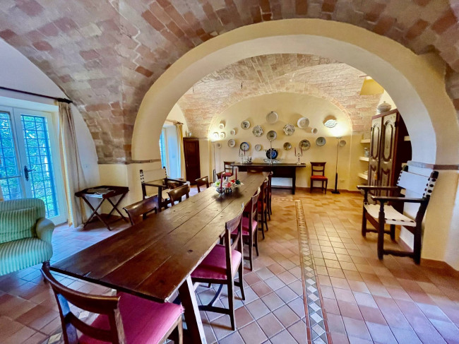 Ville di Prestigio in vendita a Offida