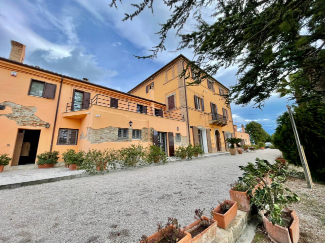 Ville di Prestigio in vendita a Offida
