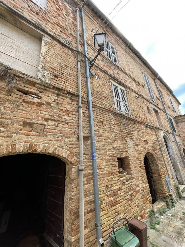 Centri Storici in vendita a Altidona