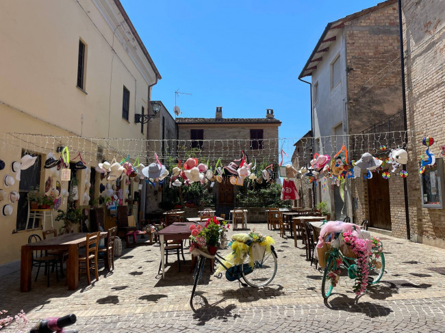 Centri Storici in vendita a Altidona
