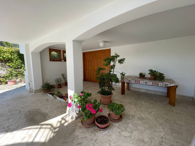 Case indipendenti in vendita a Fermo