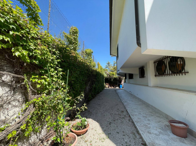 Case indipendenti in vendita a Fermo