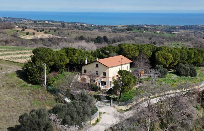 Rustici e Casali in vendita a Ripatransone