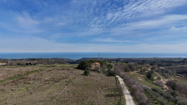 Rustici e Casali in vendita a Ripatransone