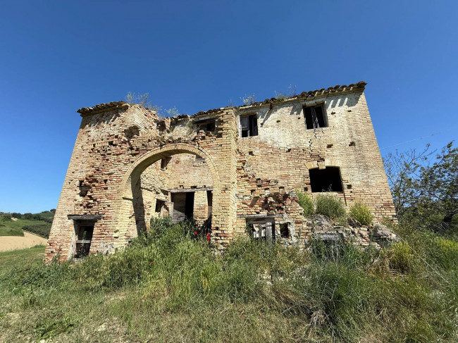 Rustici e Casali in vendita a Monteprandone