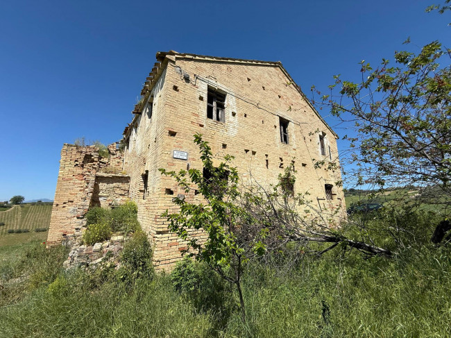 Rustici e Casali in vendita a Monteprandone