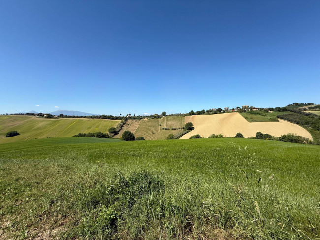 Rustici e Casali in vendita a Monteprandone