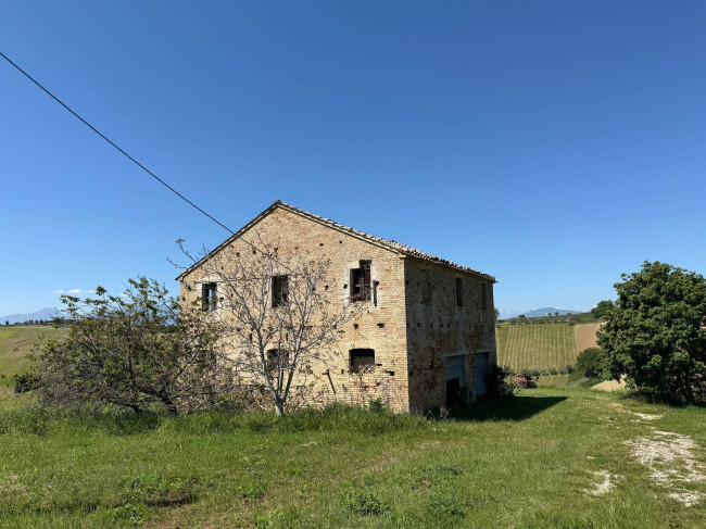 Rustici e Casali in vendita a Monteprandone