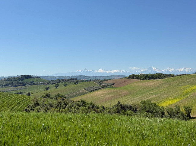 Rustici e Casali in vendita a Monteprandone