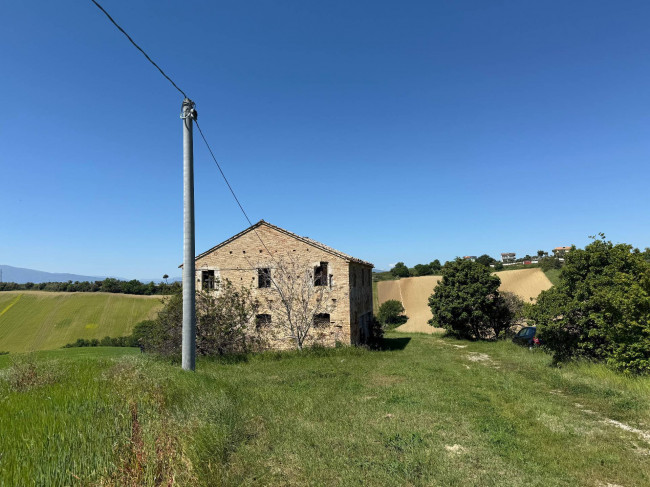 Rustici e Casali in vendita a Monteprandone