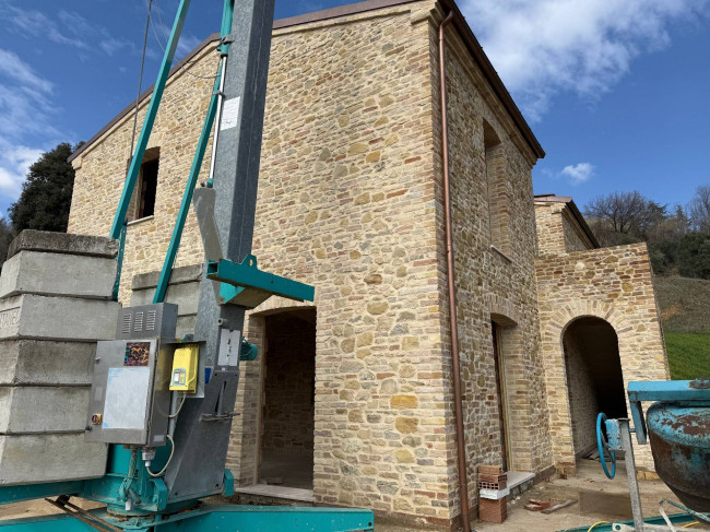 Rustici e Casali in vendita a Ripatransone