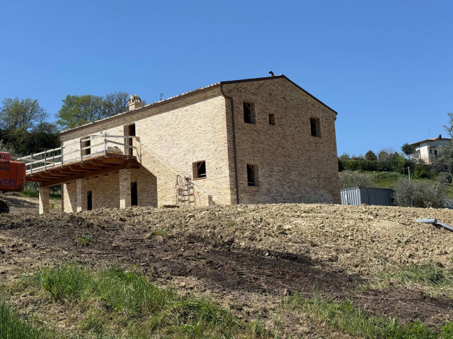 Rustici e Casali in vendita a Ripatransone