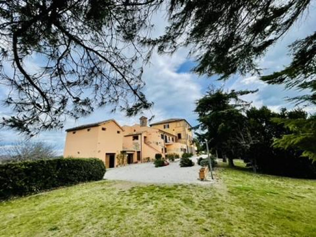 Ville di Prestigio in vendita a Offida