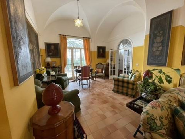 Ville di Prestigio in vendita a Offida