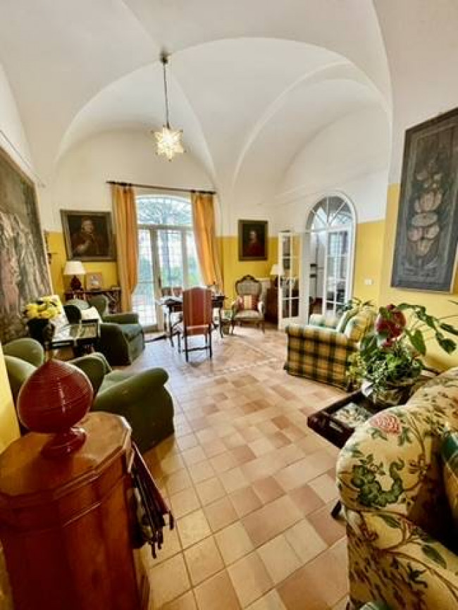 Ville di Prestigio in vendita a Offida