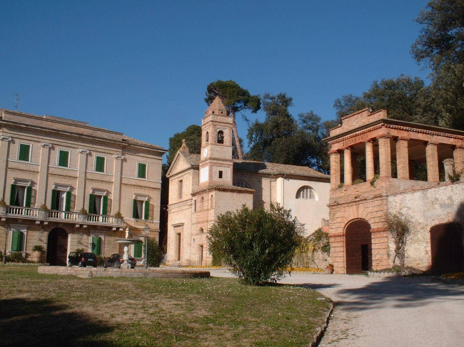 Ville di Prestigio in vendita a Cupra Marittima