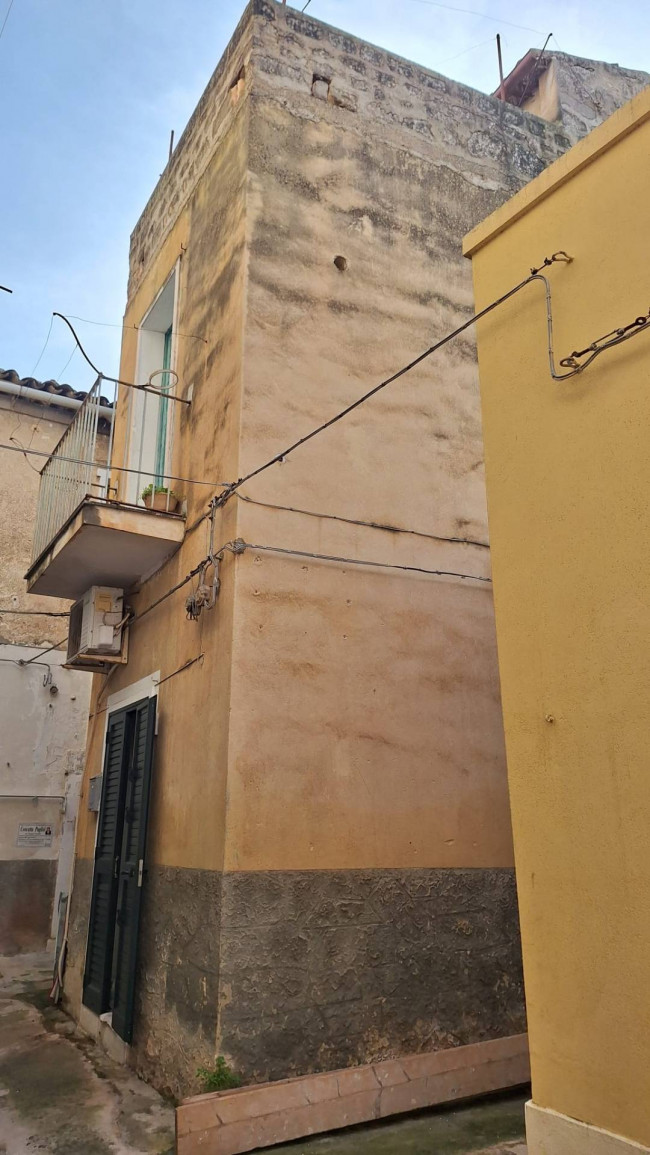 Casa singola in Vendita a Scicli