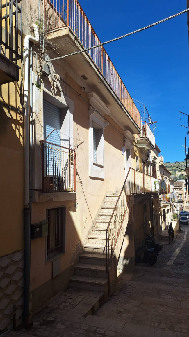 Casa singola in Vendita a Scicli