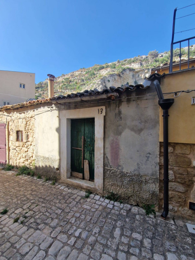 Casa singola in Vendita a Scicli
