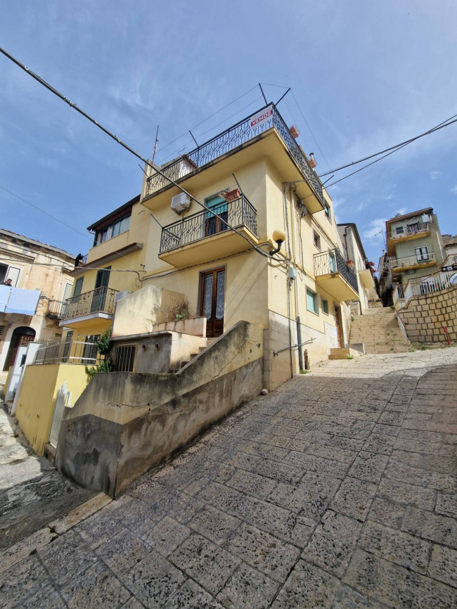 Casa singola in Vendita a Scicli