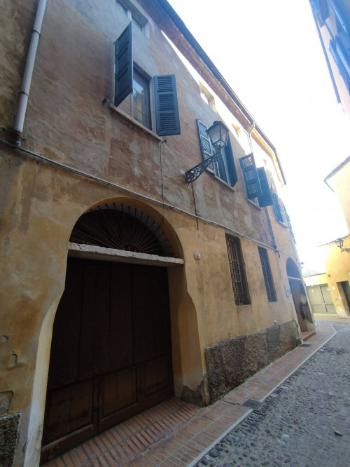 casa mantovana in Vendita a Mantova